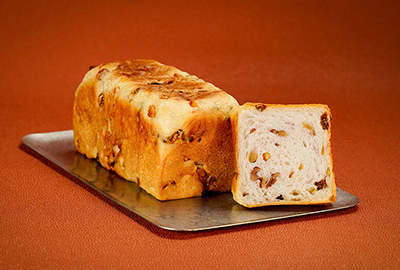 【大阪店舗限定】期間限定販売。いちじくと胡桃の食パンが新登場。