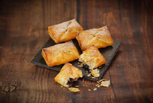 【and more・大阪初號本店限定】1月26日(月)より「ブルーベリーチーズパイ」新登場のお知らせ