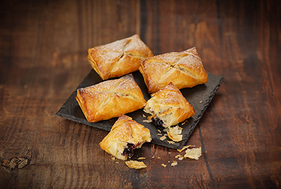 【and more・大阪初號本店限定】1月26日(月)より「ブルーベリーチーズパイ」新登場のお知らせ